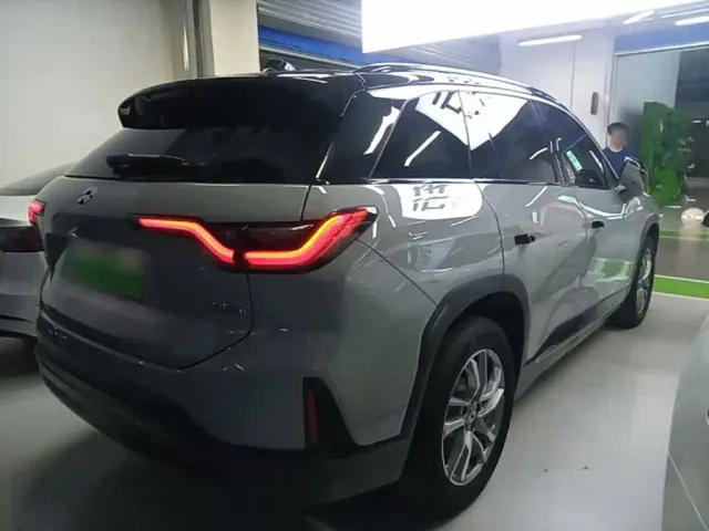 Nio ES6 — Фото автомобиля 6