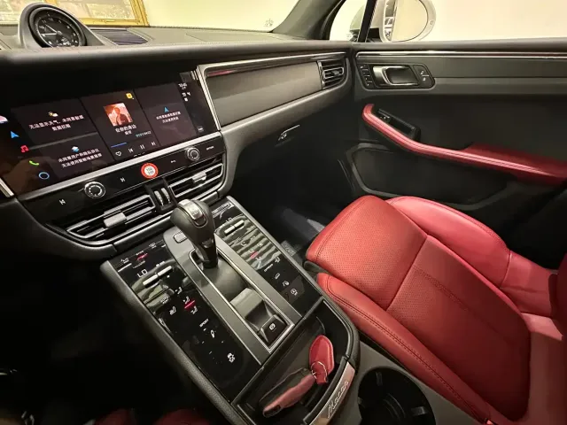 Porsche Macan — Фото автомобиля 21