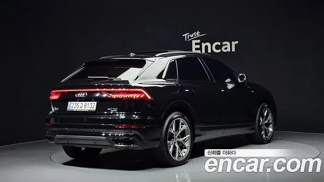 Audi Q8 50 TDI quattro Premium — Фото автомобиля 2
