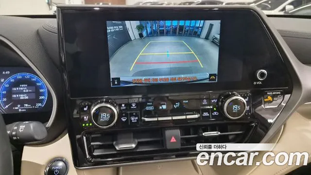 Toyota Highlander — Фото автомобиля 18