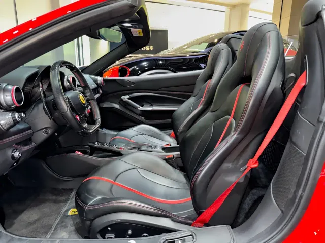 Ferrari F8 — Фото автомобиля 15