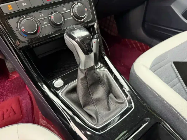 Volkswagen Tharu — Фото автомобиля 9