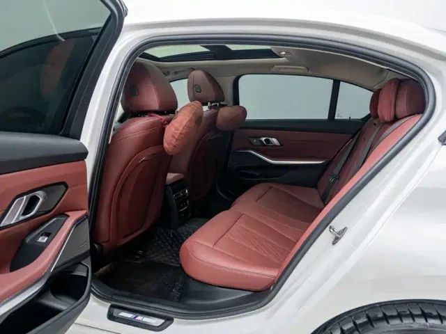 BMW 3 Series — Фото автомобиля 14