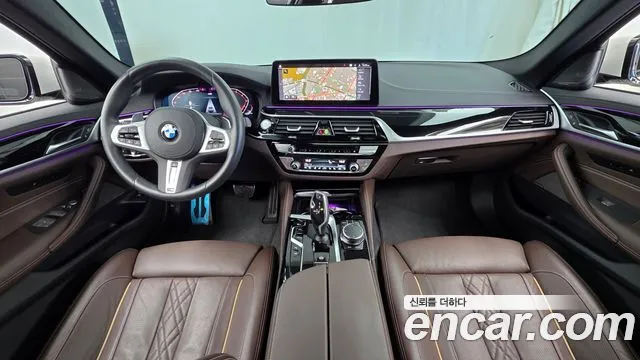 BMW 5 Series G30 — Фото автомобиля 7