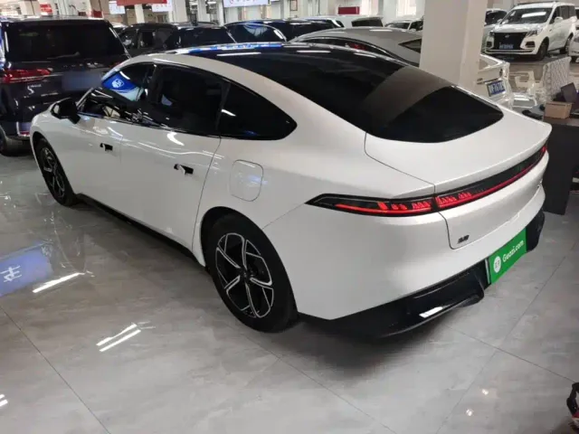 Dongfeng eπ 007 — Фото автомобиля 4