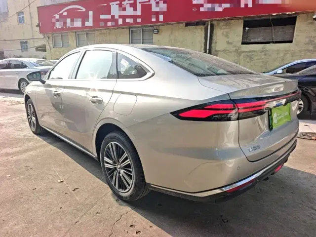 Geely Galaxy Stellar 6 — Фото автомобиля 4