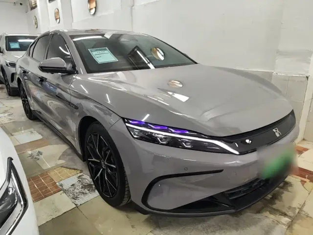 BYD Han — Фото автомобиля 3