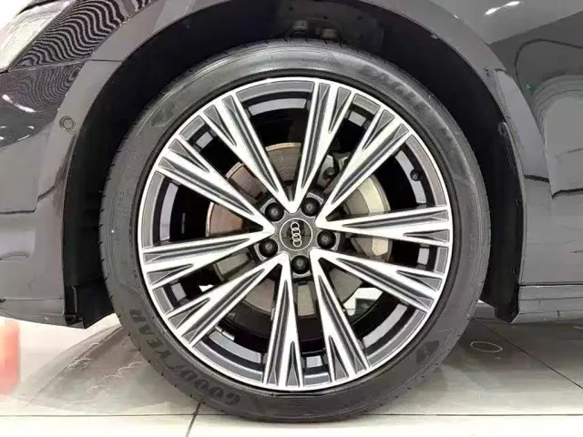 Audi A6L — Фото автомобиля 6