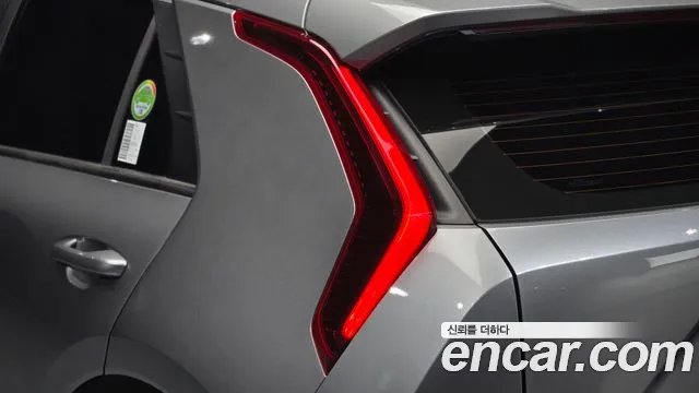 Kia Niro New — Фото автомобиля 8