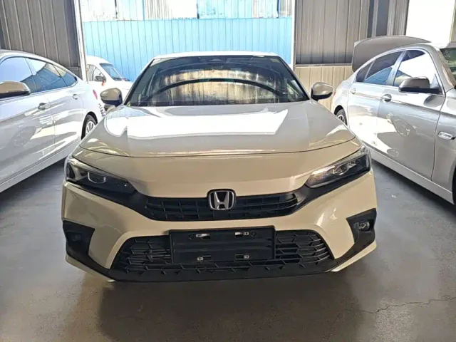 Honda Civic — Фото автомобиля 2
