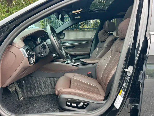 BMW 5 Series — Фото автомобиля 9