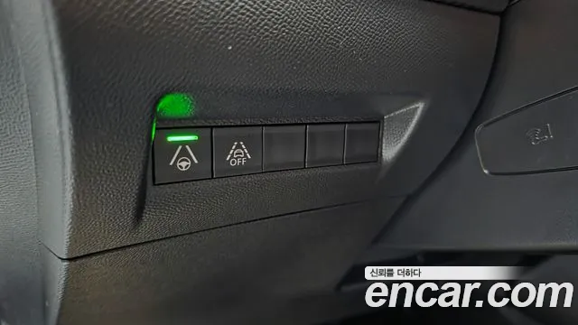 Peugeot 2008 2nd Gen — Фото автомобиля 27