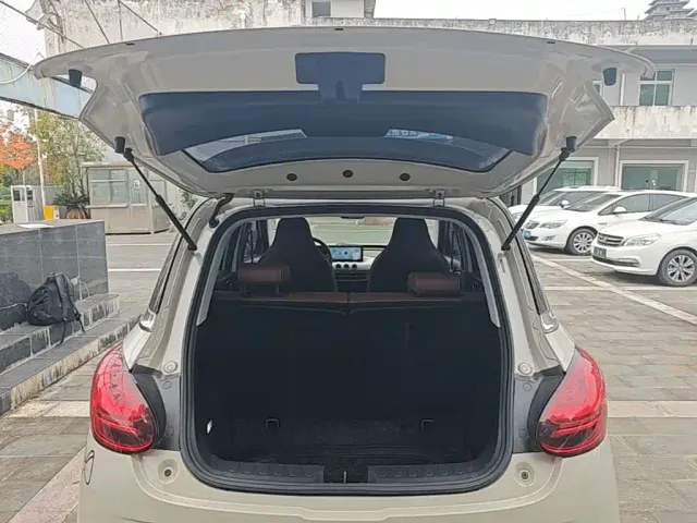 Wuling Bingo — Фото автомобиля 18
