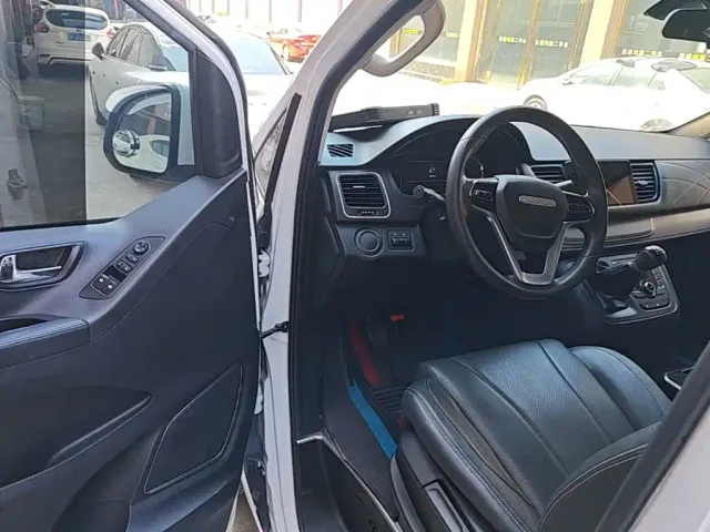 Maxus G10 — Фото автомобиля 15