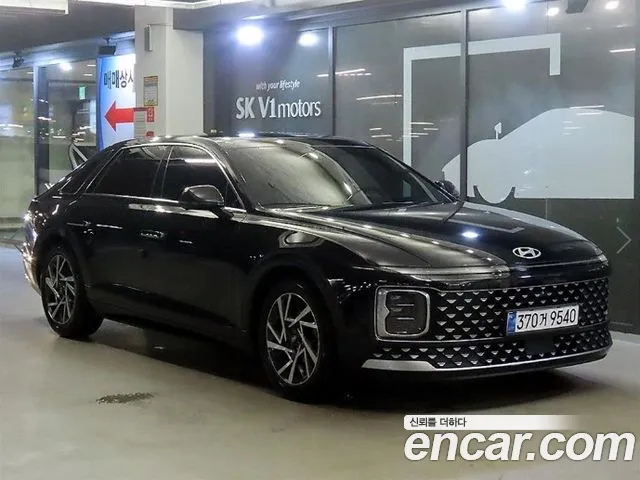 Фотография автомобиля — Hyundai Grandeur GN7