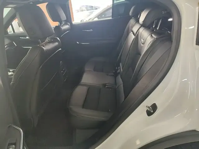 Cadillac XT4 — Фото автомобиля 16