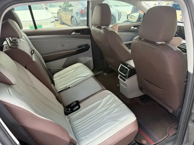 Volkswagen ID.6 X 2022 Smart Pure Long Range Edition — Фото автомобиля 12