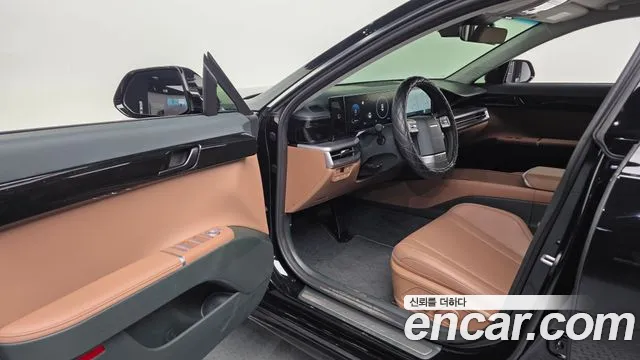Hyundai Grandeur GN7 — Фото автомобиля 10