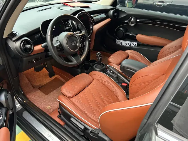 MINI Hatch — Фото автомобиля 2