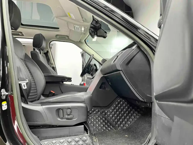 Land Rover Discovery — Фото автомобиля 5