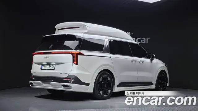 Kia Carnival Generation 4 — Фото автомобиля 2