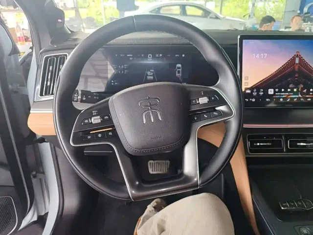 BYD Song L DM-i — Фото автомобиля 10