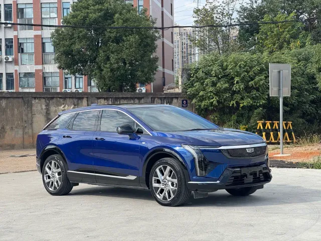 Cadillac Optiq — Фото автомобиля 3