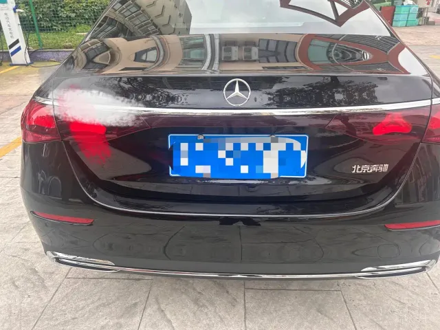 Mercedes-Benz E-Class — Фото автомобиля 6