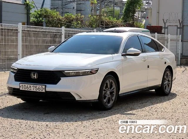 Honda Accord Generation 11 — Фото автомобиля 2