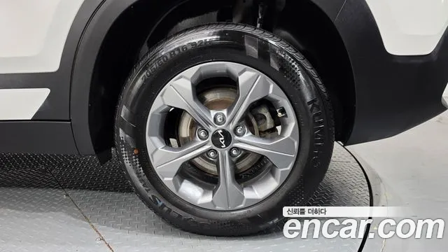 Kia Seltos New — Фото автомобиля 6