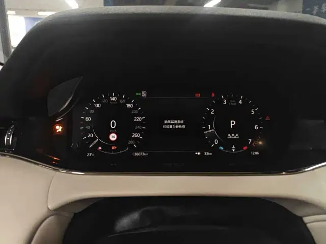 Land Rover Range Rover Evoque — Фото автомобиля 6