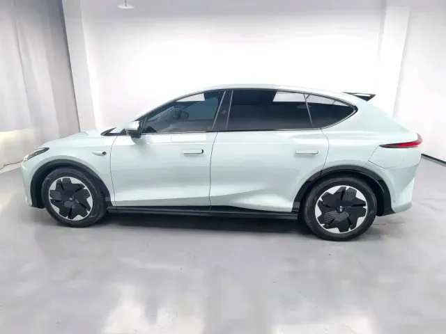 IM Motors IM LS7 2023 Model 90kWh Elite RWD Edition — Фото автомобиля 8