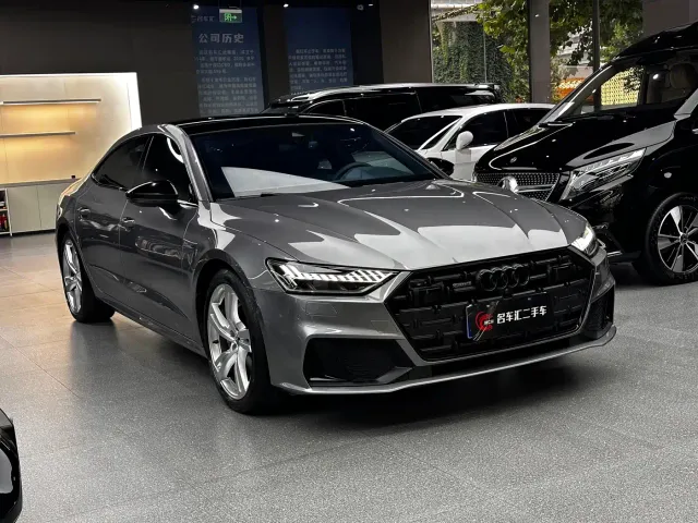 Audi A7L — Фото автомобиля 3