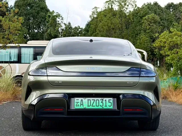 Xiaomi SU7 — Фото автомобиля 7