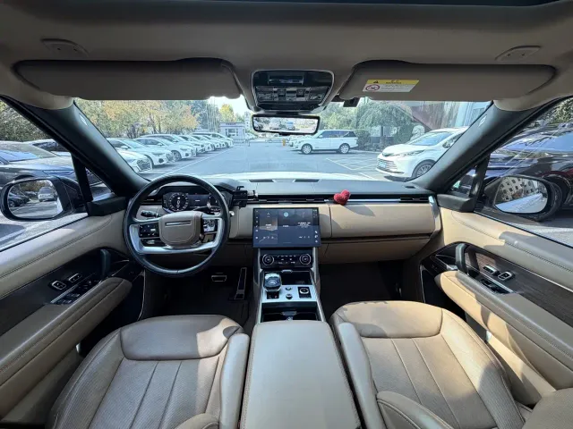 Land Rover Range Rover — Фото автомобиля 10