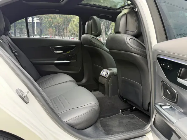 Mercedes-Benz C-Class — Фото автомобиля 11