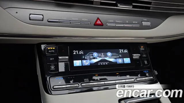 Hyundai Grandeur New — Фото автомобиля 30