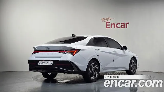 Hyundai AVANTE Новый Avante (CN7) — Фото автомобиля 2
