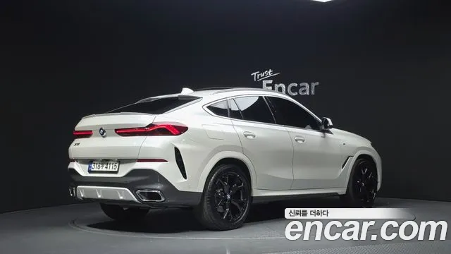 BMW X6 — Фото автомобиля 2