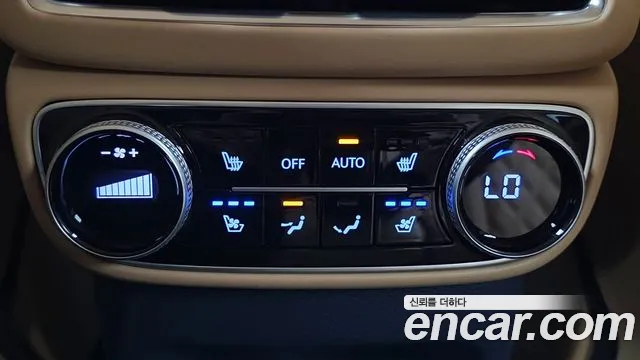 Genesis GV80 — Фото автомобиля 17