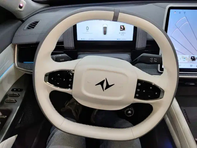 Dongfeng Yipai eπ007 2024 620Pro Edition — Фото автомобиля 10