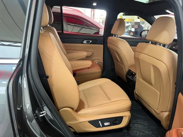Li Auto ONE — Фото автомобиля 6