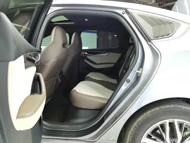 BYD Qin PLUS — Фото автомобиля 11