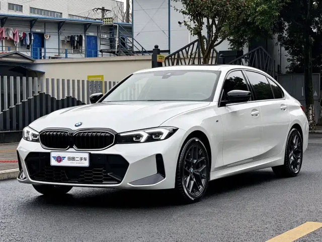 Фотография автомобиля — BMW 3 Series