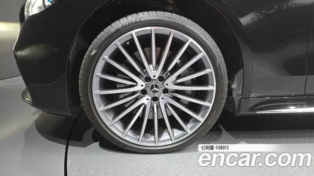 Mercedes-Benz S-Class — Фото автомобиля 4