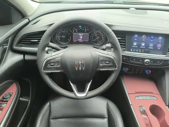 Buick Regal — Фото автомобиля 10