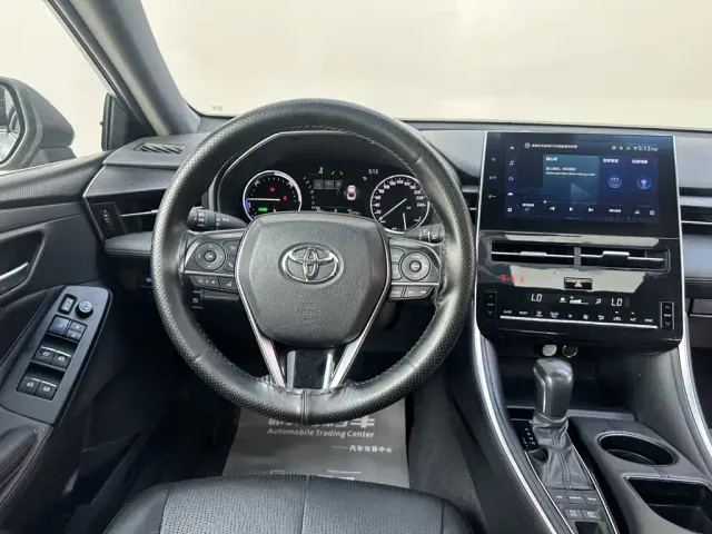 Toyota Avalon — Фото автомобиля 8