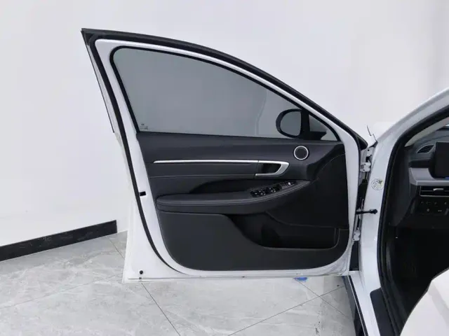 Hyundai Sonata — Фото автомобиля 7