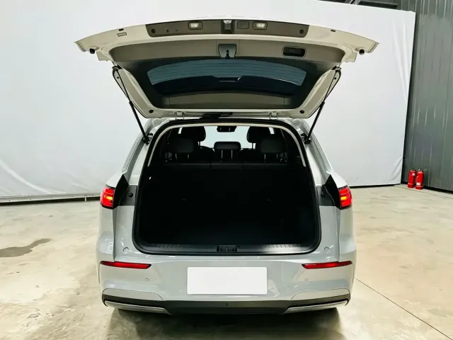 Geely Galaxy E5 — Фото автомобиля 17