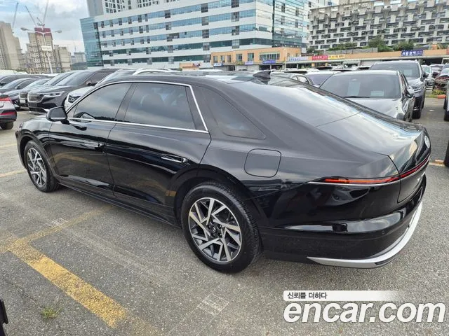 Hyundai Grandeur Grandeur (GN7) 2.5 Бензин 2WD — Фото автомобиля 4